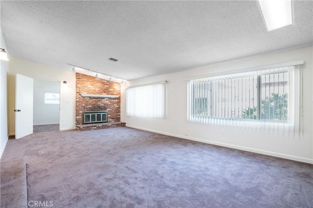 11018 Woodley, Granada Hills, CA 91344