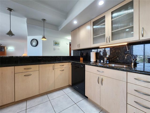 2030 S Ocean Drive 2026, Hallandale Beach, FL 33009