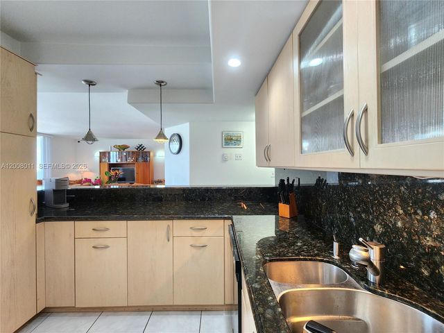 2030 S Ocean Drive 2026, Hallandale Beach, FL 33009