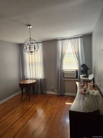 70-22 68th Street, Glendale, NY 11385