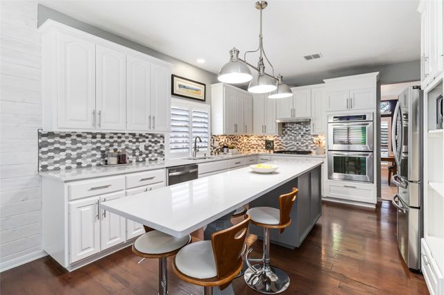 10601 Showboat CV, Austin, TX 78730