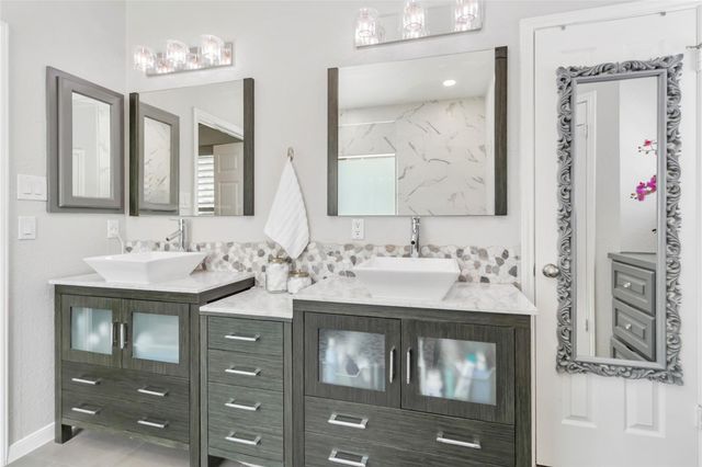 10601 Showboat CV, Austin, TX 78730