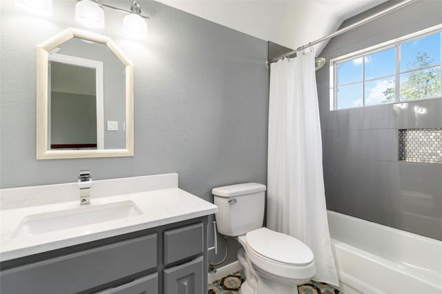 10601 Showboat CV, Austin, TX 78730