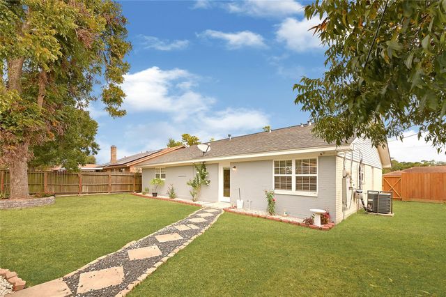 2016 S Houston Road, Pasadena, TX 77502