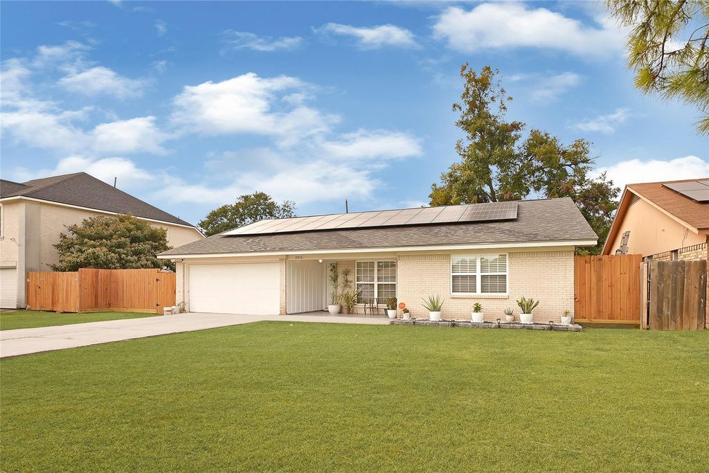 2016 S Houston Road, Pasadena, TX 77502