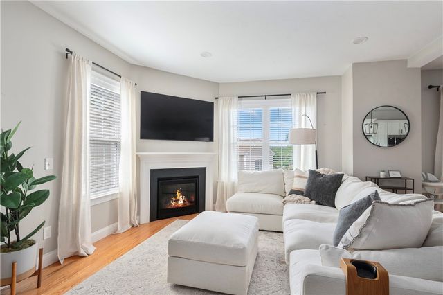 601 Hunting Hill Drive, Cumberland, RI 02864