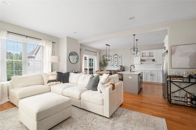 601 Hunting Hill Drive, Cumberland, RI 02864