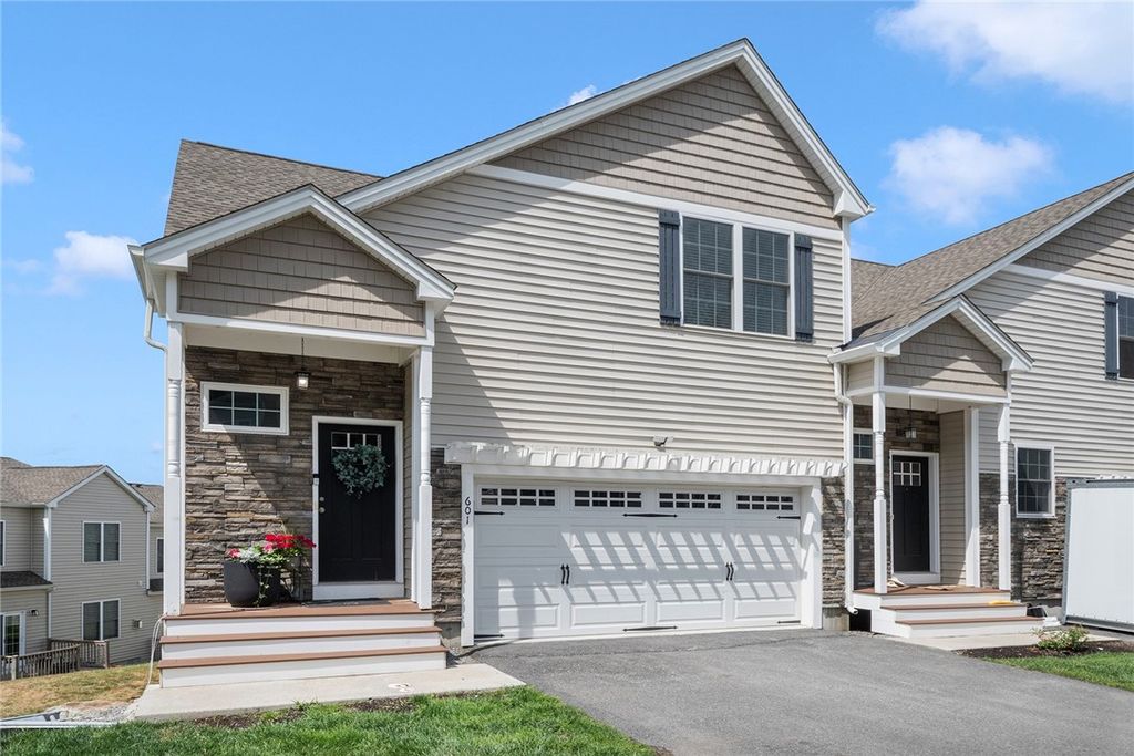 601 Hunting Hill Drive, Cumberland, RI 02864