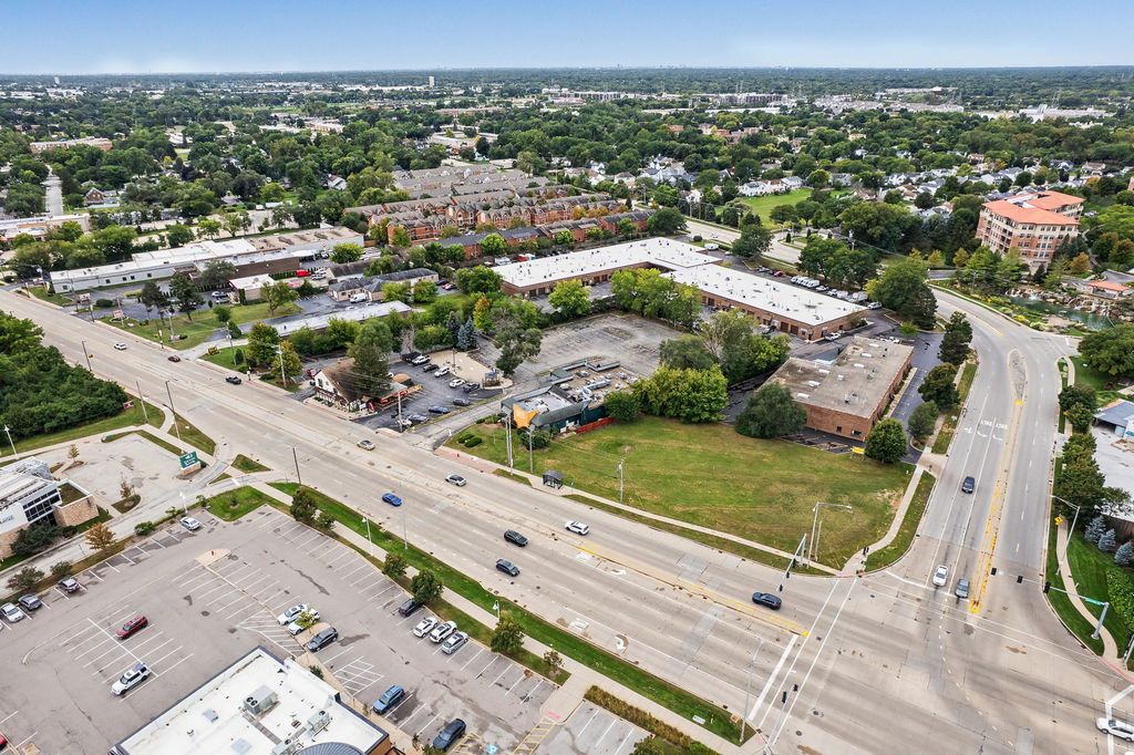 604 N Milwaukee Avenue, Wheeling, IL 60090 — photo 2