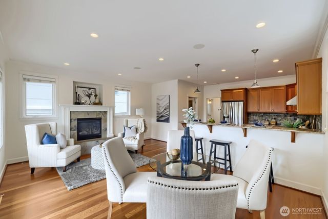721 N 79th Street, Seattle, WA 98103