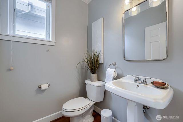 721 N 79th Street, Seattle, WA 98103