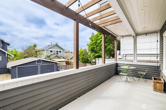 721 N 79th Street, Seattle, WA 98103