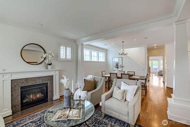 721 N 79th Street, Seattle, WA 98103