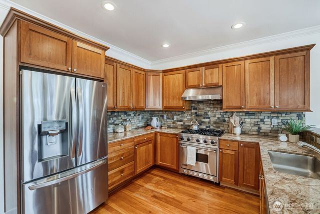 721 N 79th Street, Seattle, WA 98103