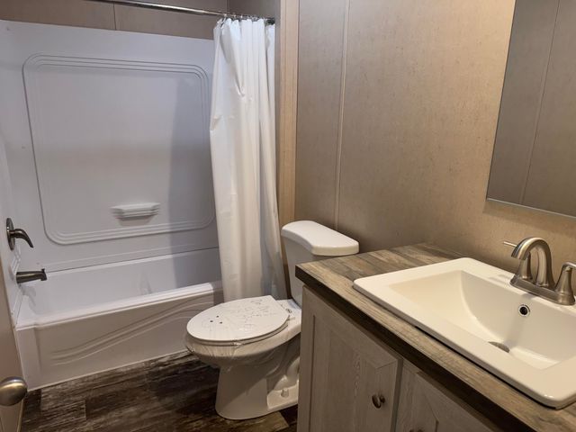 201 Creek Road, Reevesville, SC 29471