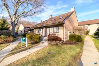 2437 Bedford Street H4, Stamford, CT 06905