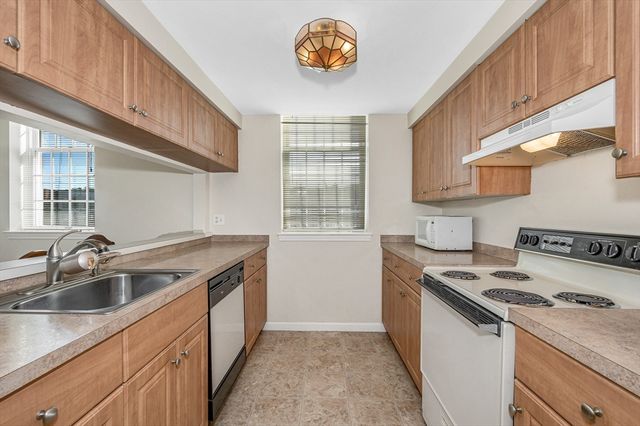 148 Main St A510, North Andover, MA 01845
