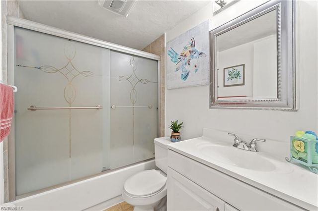8565 Charter Club CIR 6, Fort Myers, FL 33919