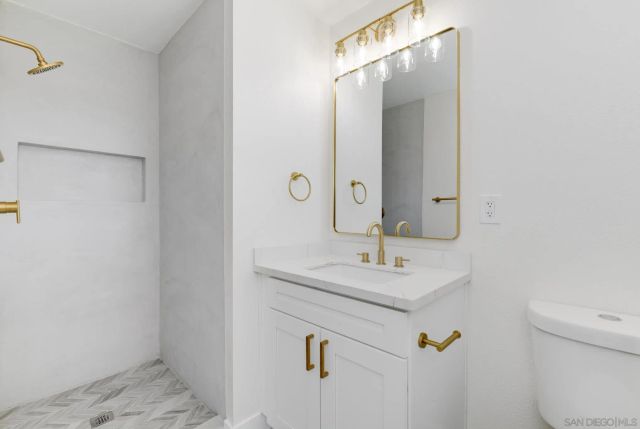 8375 Lake Ben Ave, San Diego, CA 92119