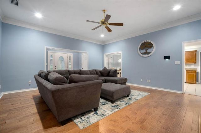 4013 Blakewood Drive W, Semmes, AL 36575
