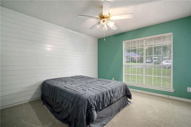 4013 Blakewood Drive W, Semmes, AL 36575