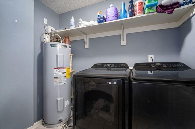 4013 Blakewood Drive W, Semmes, AL 36575
