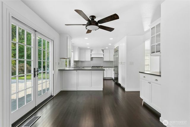2836 213th Avenue SE, Sammamish, WA 98075