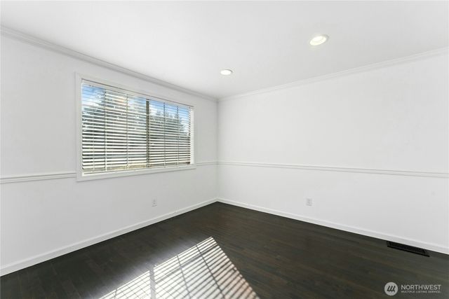 2836 213th Avenue SE, Sammamish, WA 98075