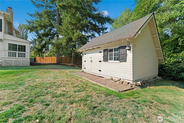 2836 213th Avenue SE, Sammamish, WA 98075