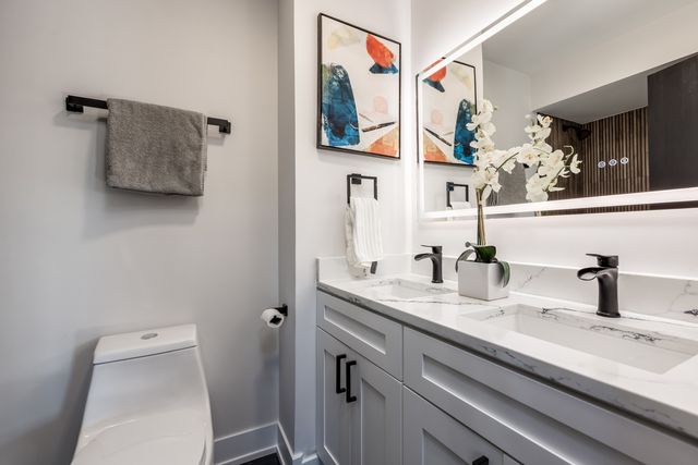 7114 Olde Gatehouse Road, Tinley Park, IL 60477