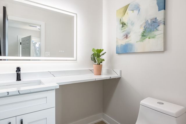 7114 Olde Gatehouse Road, Tinley Park, IL 60477