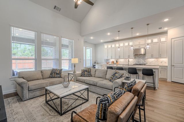 662 Lost Maples Bend Lane, Conroe, TX 77304