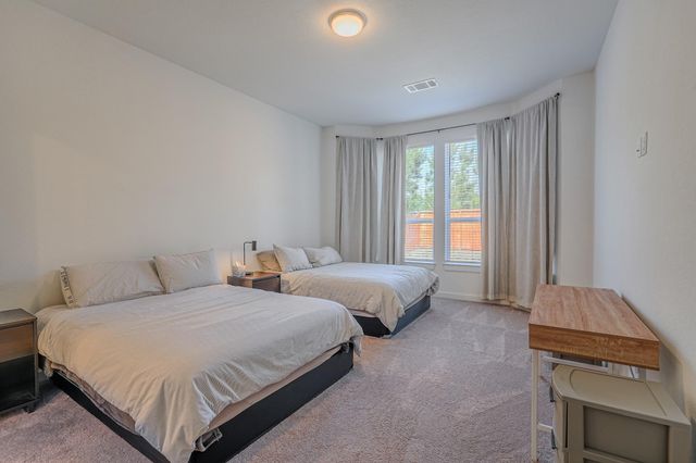 662 Lost Maples Bend Lane, Conroe, TX 77304