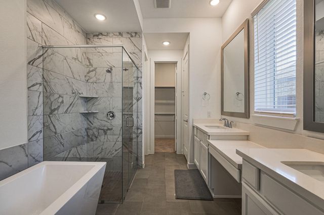 662 Lost Maples Bend Lane, Conroe, TX 77304