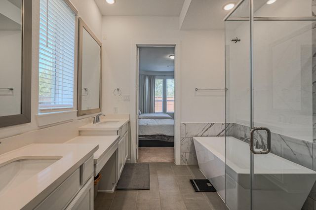 662 Lost Maples Bend Lane, Conroe, TX 77304