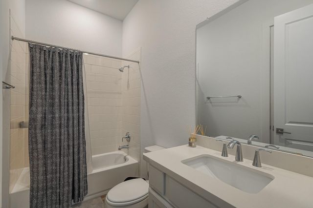 662 Lost Maples Bend Lane, Conroe, TX 77304