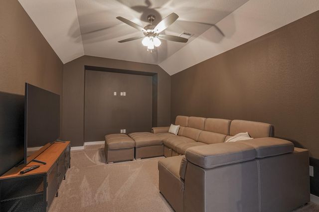 662 Lost Maples Bend Lane, Conroe, TX 77304