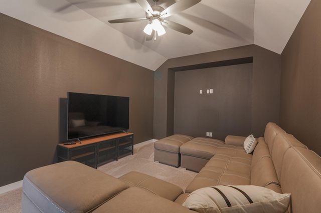 662 Lost Maples Bend Lane, Conroe, TX 77304