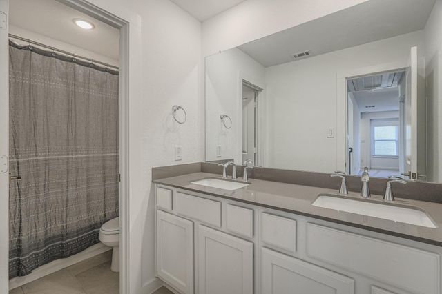 662 Lost Maples Bend Lane, Conroe, TX 77304