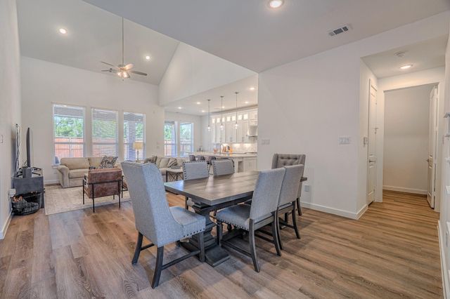 662 Lost Maples Bend Lane, Conroe, TX 77304