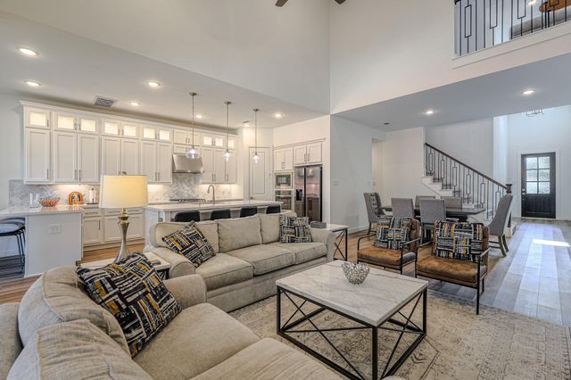 662 Lost Maples Bend Lane, Conroe, TX 77304