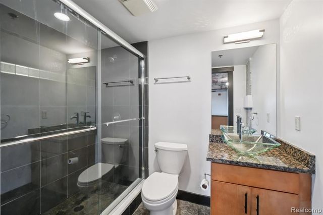 2915 John R Street, Detroit, MI 48201