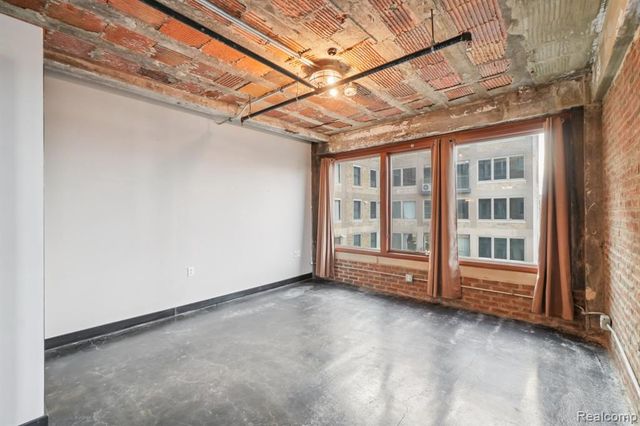 2915 John R Street, Detroit, MI 48201