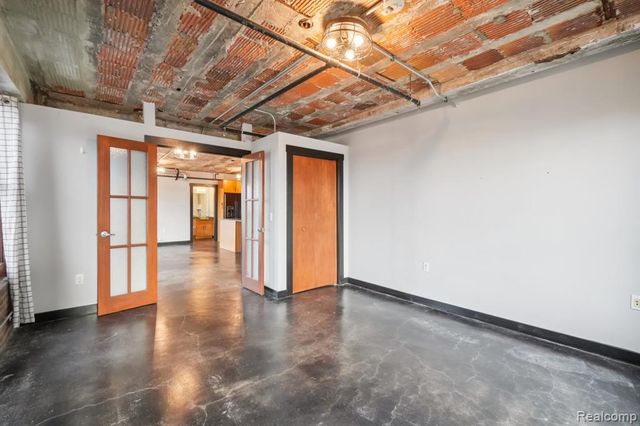 2915 John R Street, Detroit, MI 48201