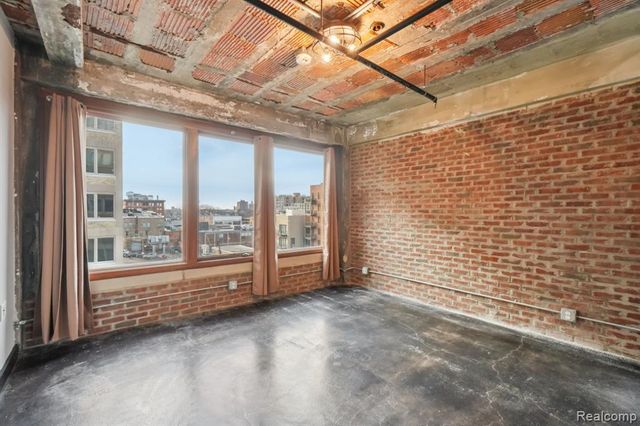 2915 John R Street, Detroit, MI 48201