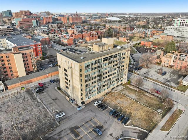 2915 John R Street, Detroit, MI 48201