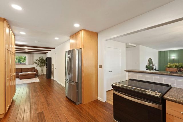 2430 Rutledge Way, Stockton, CA 95207