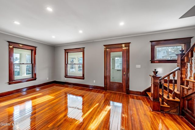 338 Eleanor Street, Schenectady, NY 12306