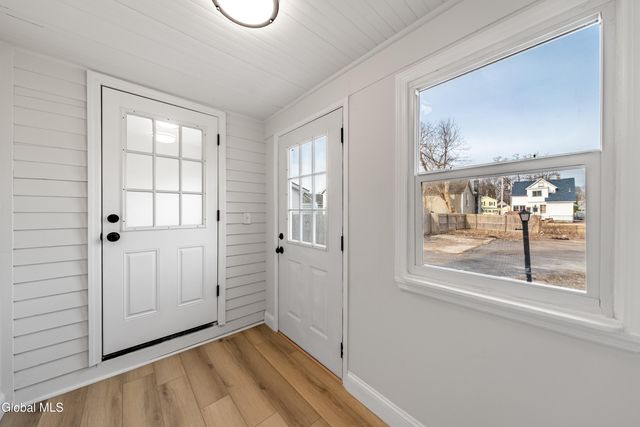 338 Eleanor Street, Schenectady, NY 12306