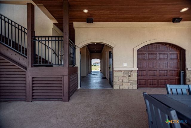 230 Chateau Way, Port O'connor, TX 77982